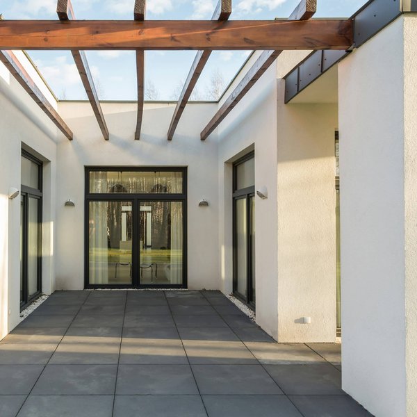 Toile pergola résistante et esthétique pour extérieurs